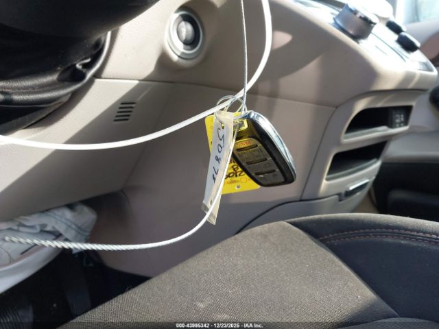 2018 CHRYSLER PACIFICA 2C4RC1DG9JR130345 Photo 10