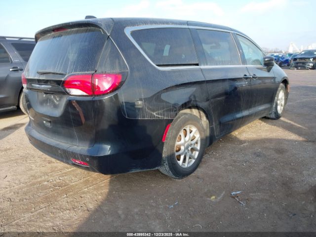2018 CHRYSLER PACIFICA 2C4RC1DG9JR130345 Photo 3