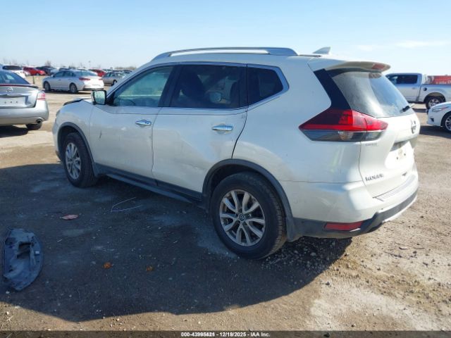 2018 NISSAN ROGUE JN8AT2MV0JW353855 Photo 2