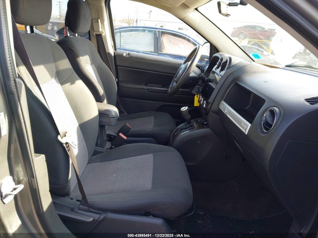 2014 JEEP COMPASS 1C4NJDBBXED593066 Photo 4
