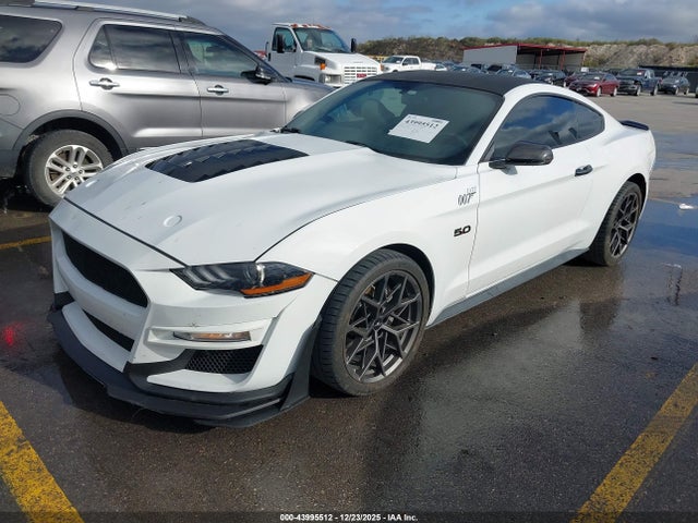Ford Mustang Gt Premium 2019 1FA6P8CFXK5123059 Image 2