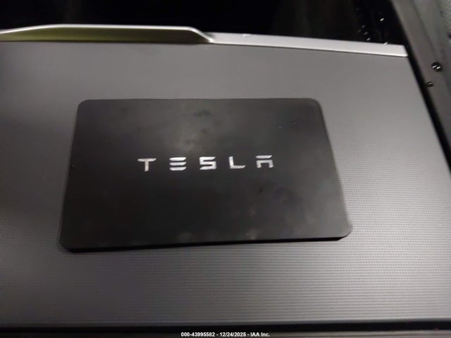 2025 TESLA MODEL 3 5YJ3E1EB2SF885837 Photo 10