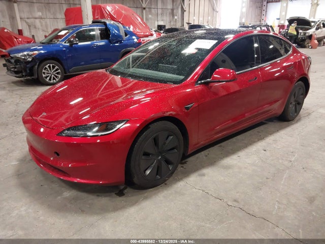 2025 TESLA MODEL 3 5YJ3E1EB2SF885837 Photo 1