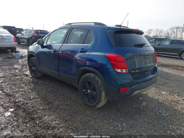 2019 CHEVROLET TRAX 3GNCJPSBXKL300093 Photo 2