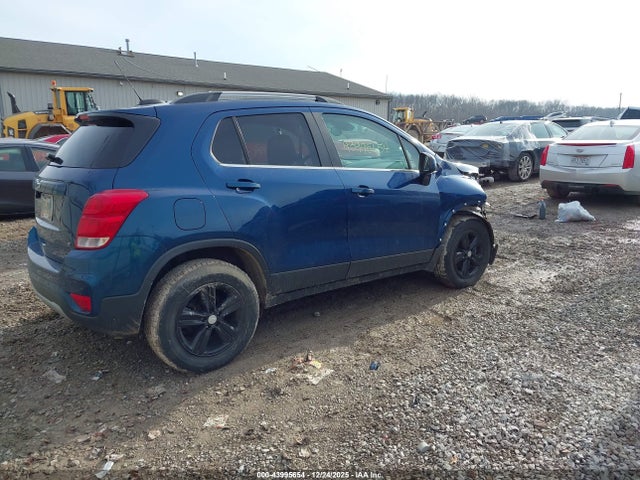 2019 CHEVROLET TRAX 3GNCJPSBXKL300093 Photo 3