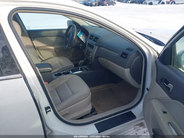 2011 FORD FUSION 3FAHP0HA0BR211610 Photo 4