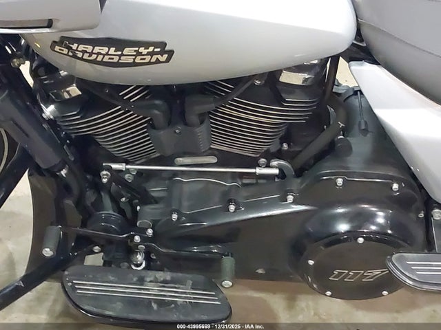 Harley-Davidson FLHX 2024 1HD1KB716RB625009 Image 9