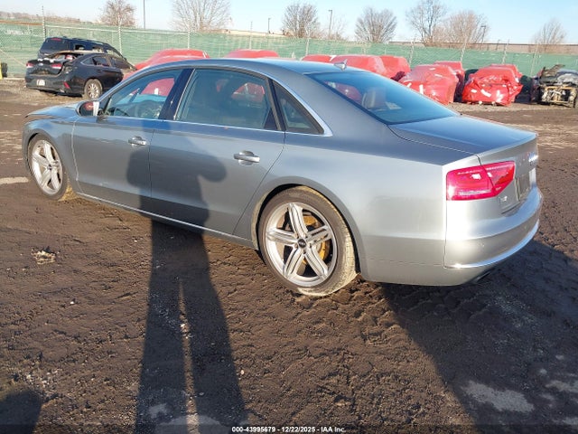 2013 AUDI A8 L WAURGAFD5DN006479 Photo 2