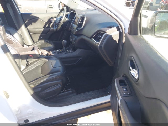 Продаж на аукціоні авто 2019 Jeep Cherokee Latitude Plus Fwd, vin: 1C4PJLLN4KD147602, номер лоту: 43995740