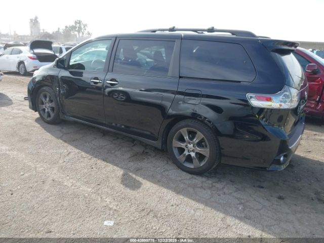 2015 TOYOTA SIENNA 5TDXK3DC7FS623362 Photo 2