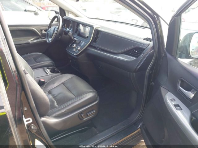 2015 TOYOTA SIENNA 5TDXK3DC7FS623362 Photo 4