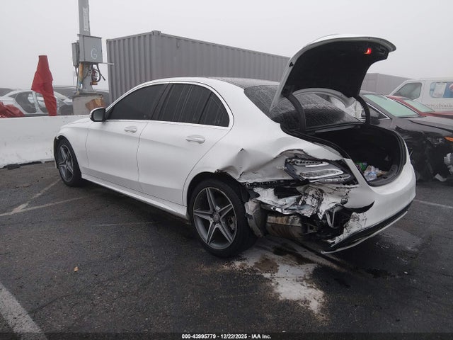 55SWF4JB1FU056988 Mercedes-Benz C 300 Sport