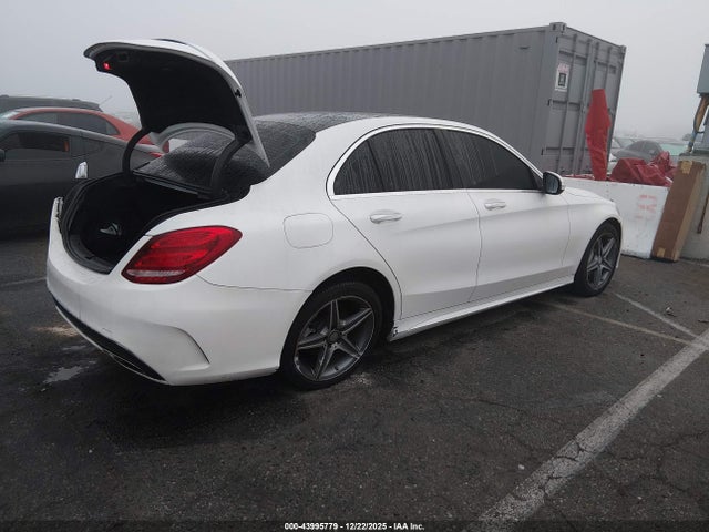 55SWF4JB1FU056988 Mercedes-Benz C 300 Sport