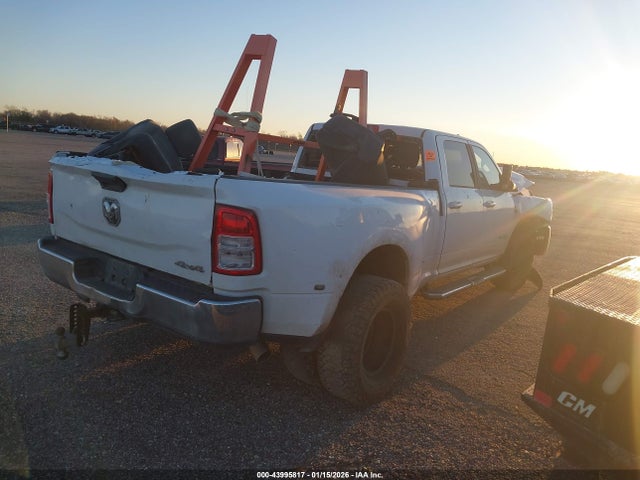 3C63RRHLXLG140652 RAM 3500 Big Horn 4x4 8&#039; Box