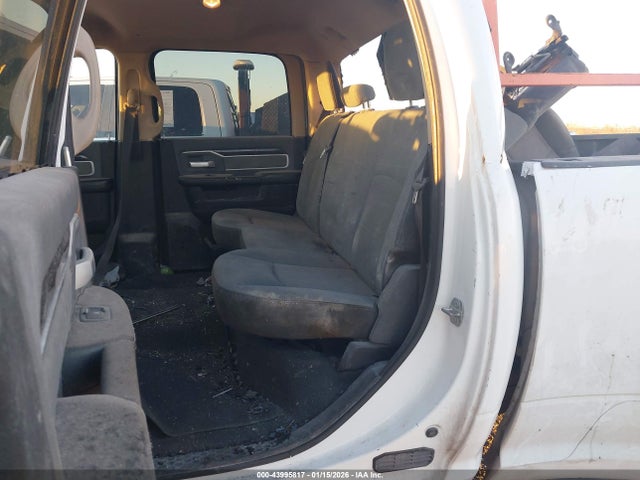 3C63RRHLXLG140652 RAM 3500 Big Horn 4x4 8&#039; Box