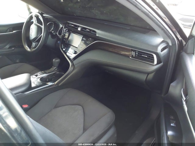 4T1B31HK8JU003097 Toyota Camry Hybrid Le