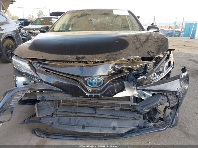 4T1B31HK8JU003097 Toyota Camry Hybrid Le