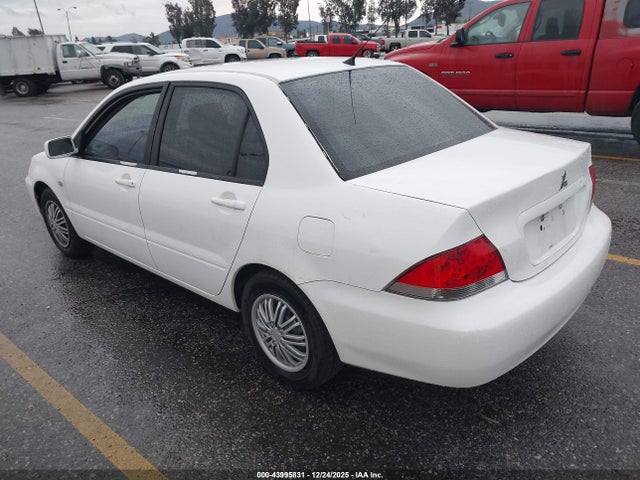 2005 MITSUBISHI LANCER JA3AJ26E85U053592 Photo 2