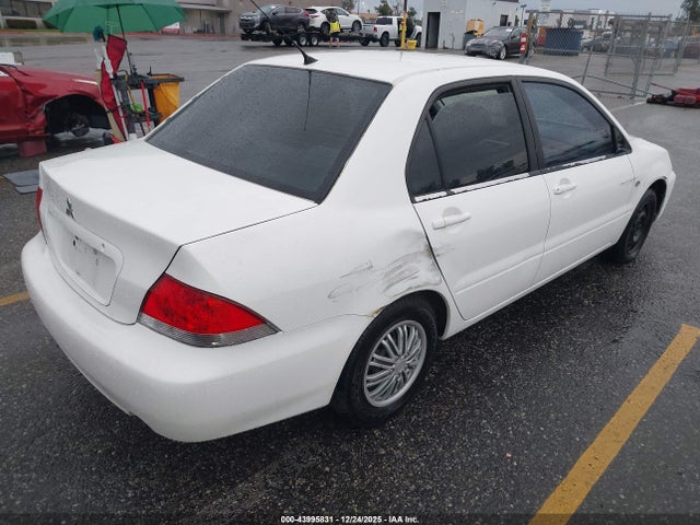 2005 MITSUBISHI LANCER JA3AJ26E85U053592 Photo 3