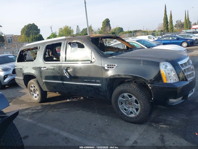 Aukcja sprzedaży 2013 Cadillac Escalade Esv Platinum Edition, vin: 1GYS4KEF4DR274402, numer aukcji: 43995843