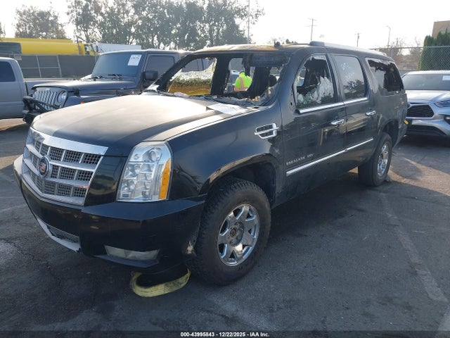 2013 CADILLAC ESCALADE ESV 1GYS4KEF4DR274402 Photo 1