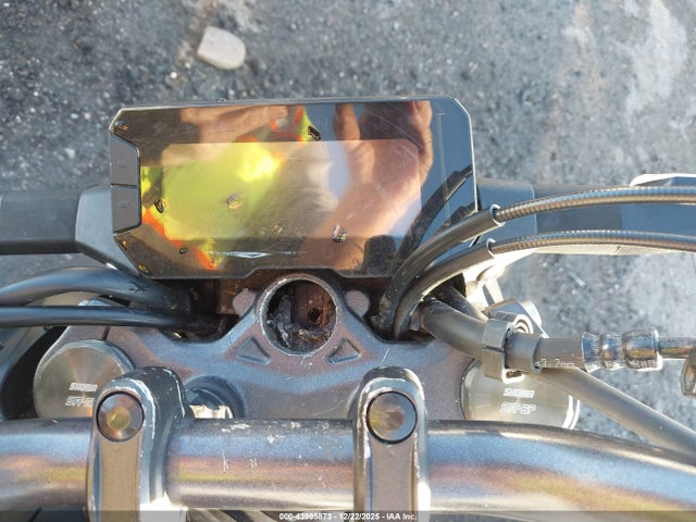 MLHNC5556P5300196 Honda CBF300 NA
