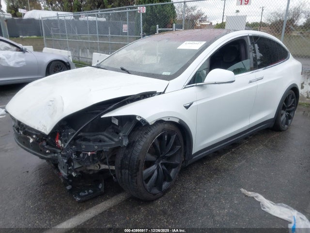 43995917 :رقم المزاد ، 5YJXCBE22JF140470 vin ، 2018 Tesla Model X 100d/75d/p100d مزاد بيع