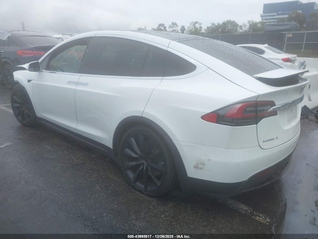 43995917 :رقم المزاد ، 5YJXCBE22JF140470 vin ، 2018 Tesla Model X 100d/75d/p100d مزاد بيع