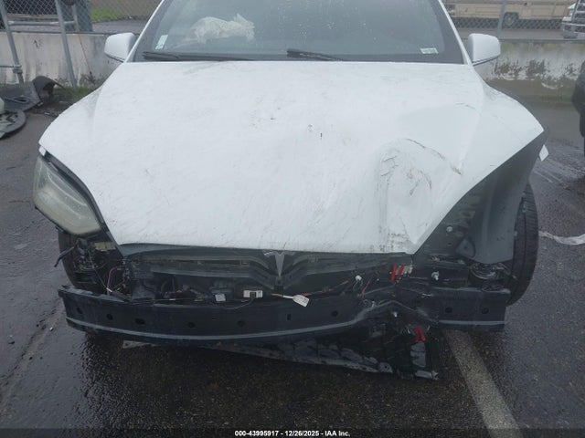 43995917 :رقم المزاد ، 5YJXCBE22JF140470 vin ، 2018 Tesla Model X 100d/75d/p100d مزاد بيع