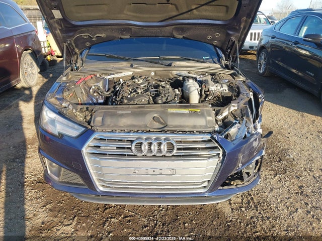 2019 Audi A4 45 Premium მანქანა იყიდება აუქციონზე, vin: WAUDNAF49KA112762, აუქციონის ნომერი: 43995924