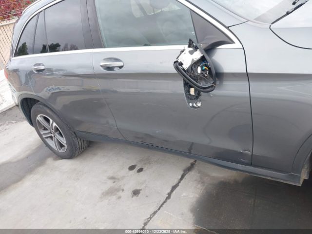 2018 MERCEDES-BENZ GLC 300 WDC0G4KB2JV072057 Photo 5