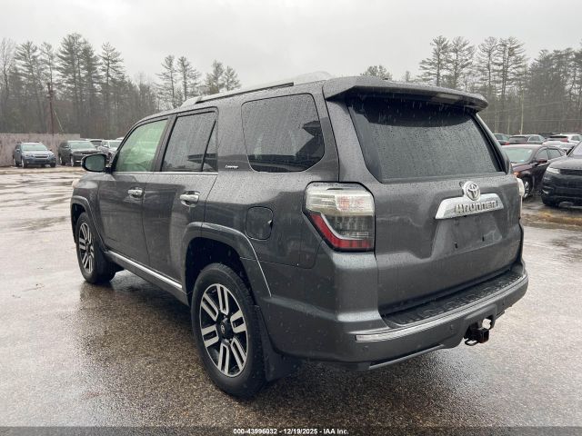 2017 TOYOTA 4RUNNER JTEBU5JR9H5455401 Photo 2