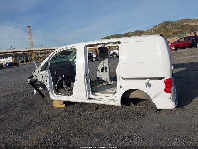 3N6CM0KNXJK700108 Nissan NV200 SV