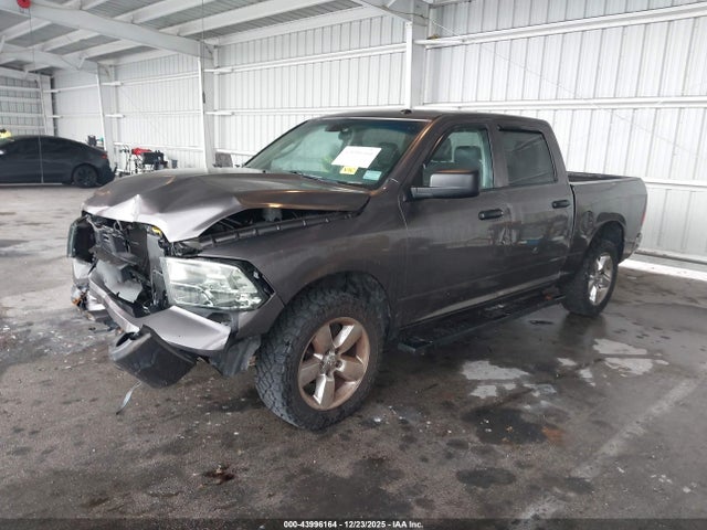 43996164 :رقم المزاد ، 3C6RR7KT6JG219630 vin ، 2018 Ram 1500 Tradesman  4x4 5'7 Box مزاد بيع