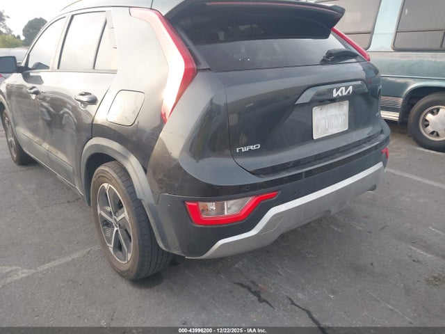 KNDCR3LE0P5081820 KIA NIRO EX