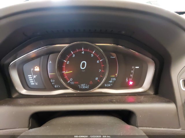 2017 VOLVO XC60 YV449MRU9H2110935 Photo 6