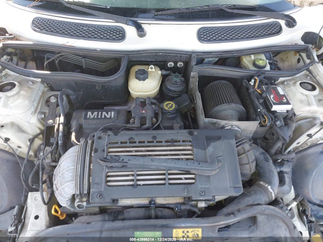 2004 MINI COOPER S WMWRE33474TD75901 Photo 9