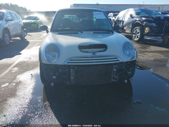 2004 MINI COOPER S WMWRE33474TD75901 Photo 5