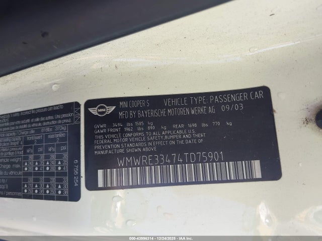 2004 MINI COOPER S WMWRE33474TD75901 Photo 8