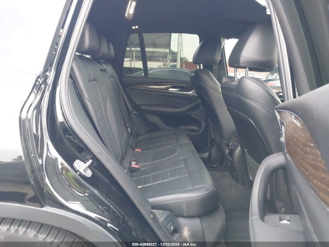 2019 BMW X3 5UXTR7C59KLE96454 Photo 7