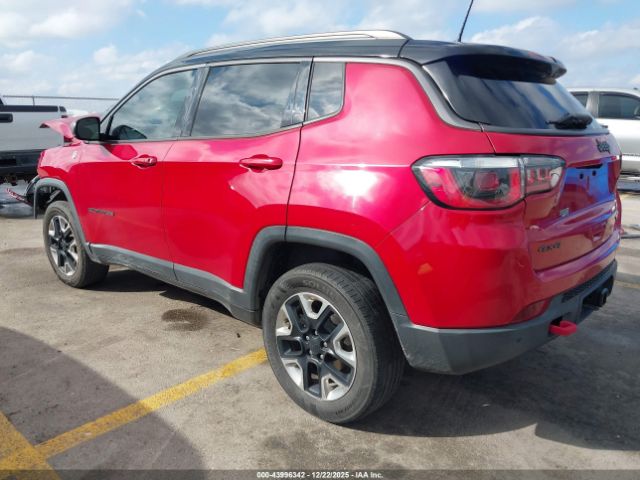 2018 JEEP COMPASS 3C4NJDDB1JT314153 Photo 2