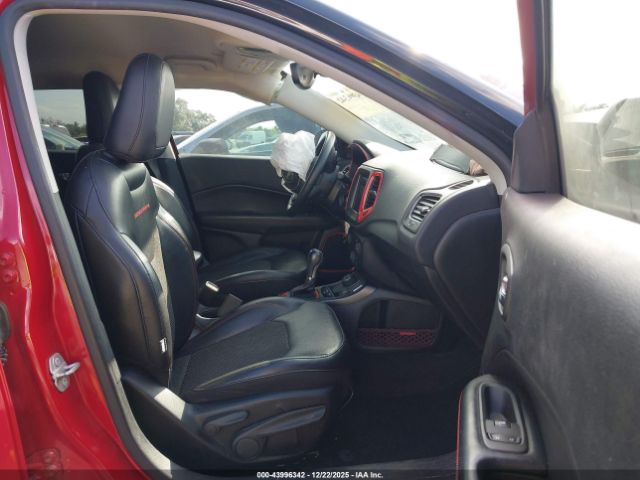 2018 JEEP COMPASS 3C4NJDDB1JT314153 Photo 4