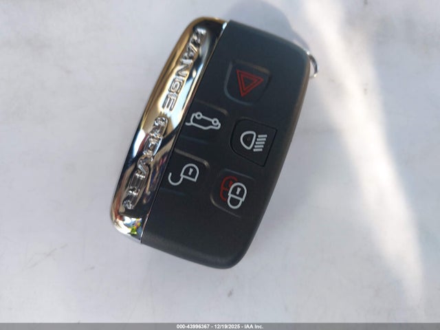 Продажа на аукционе авто 2015 Land Rover Range Rover Evoque Pure, vin: SALVN2BG3FH995261, номер лота: 43996367
