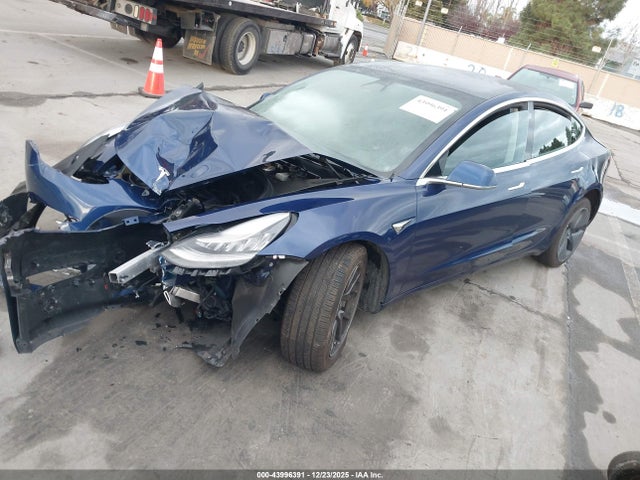 43996391 :رقم المزاد ، 5YJ3E1EA2KF299534 vin ، 2019 Tesla Model 3 Long Range/mid Range/standard Range/standard Range Plus مزاد بيع