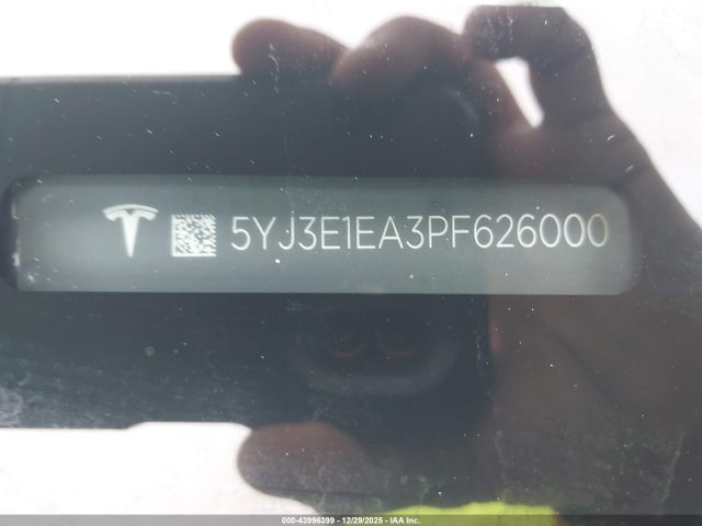 2023 TESLA MODEL 3 5YJ3E1EA3PF626000 Photo 8