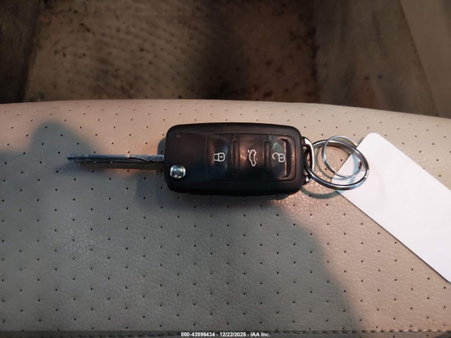 1VWBV7A36FC101446 Volkswagen Passat 2.0l Tdi Se