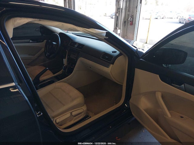 1VWBV7A36FC101446 Volkswagen Passat 2.0l Tdi Se