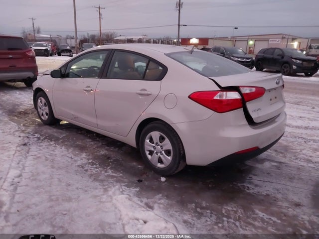 2014 KIA FORTE KNAFK4A67E5176520 Photo 2