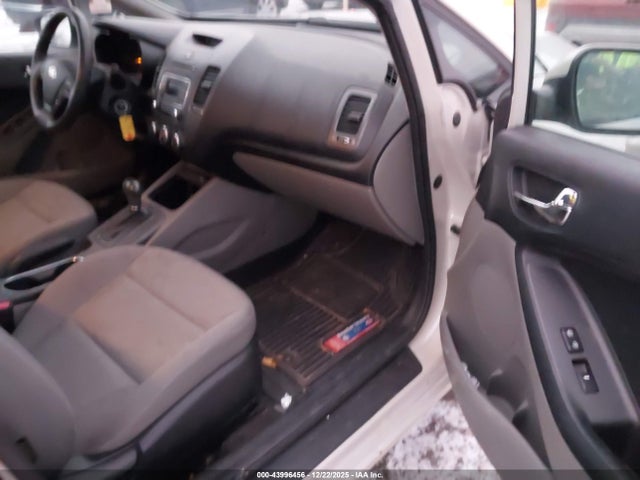 2014 KIA FORTE KNAFK4A67E5176520 Photo 4