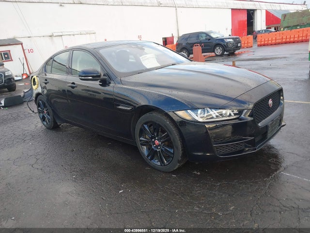 2019 JAGUAR XE SAJAK4FX1KCP50598 Photo 0